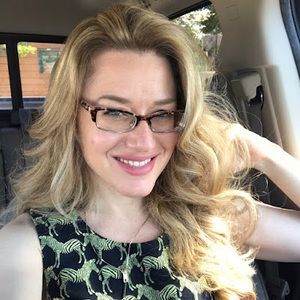 Meet your Posher, Suzanne d